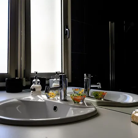 Luxe 2 Bdr Apartment Larnaca