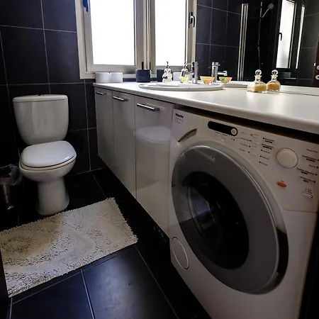 Apartment Luxe 2 Bdr Larnaca