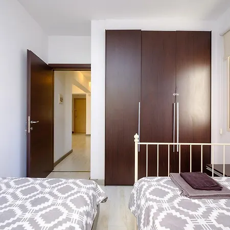 Luxe 2 Bdr